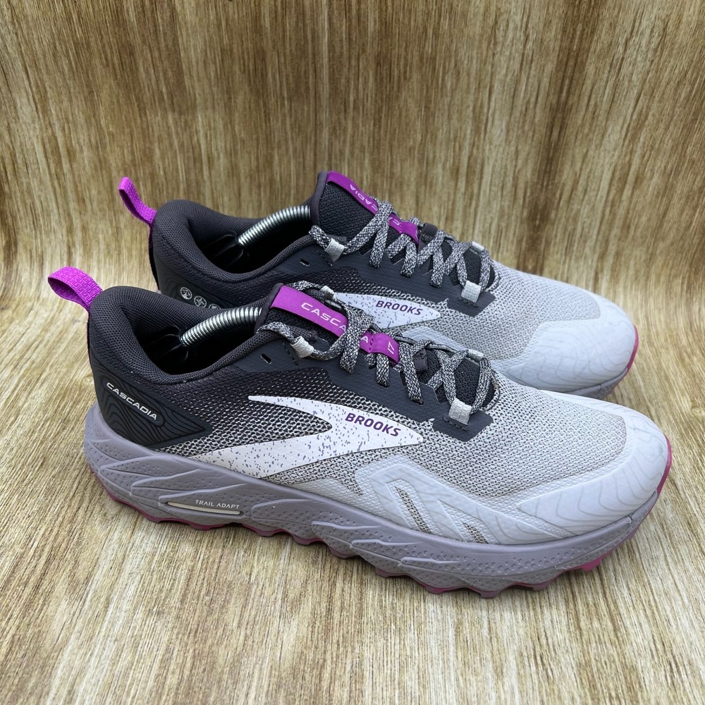 Brooks Cascadia 17 Trail Running Shoes Women's 9 D Wide Grey Purple 1203921D028